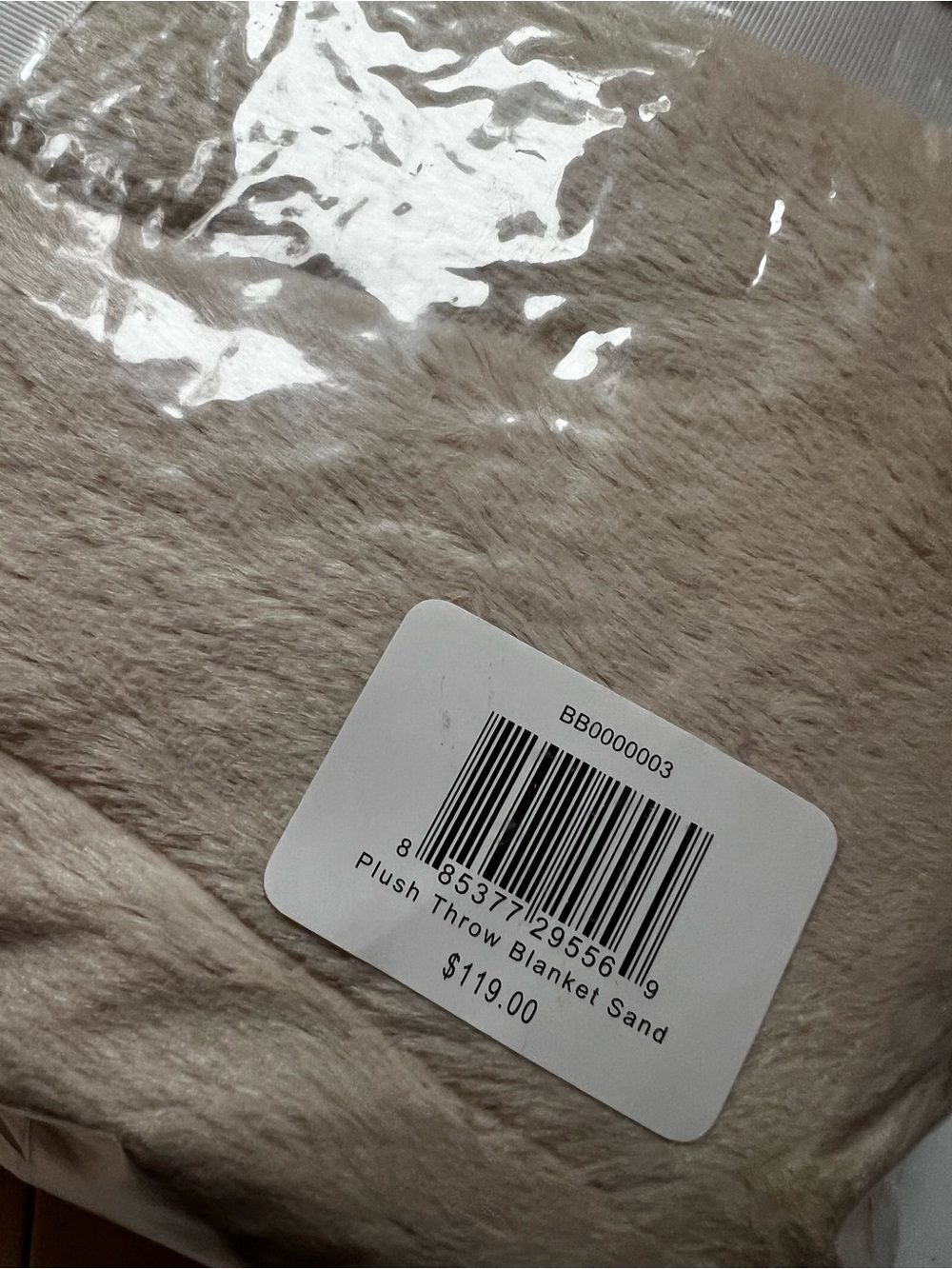 Plush Cariloha Bamboo Throw Blanket - Sand new - Picture 3 of 3